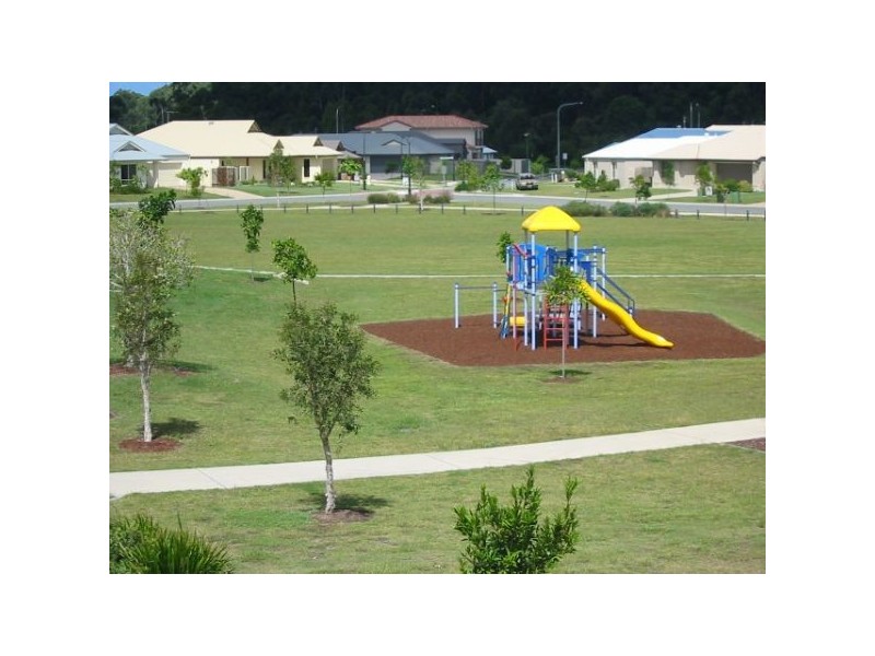 14 Silvereye Street, Sippy Downs QLD 4556