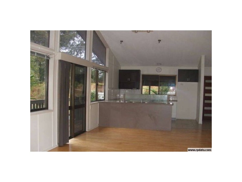 1 Songbird Place, Mooloolah Valley QLD 4553