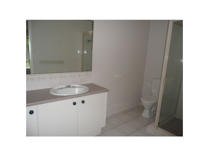 2/46 Jamescook Drive, Sippy Downs QLD 4556