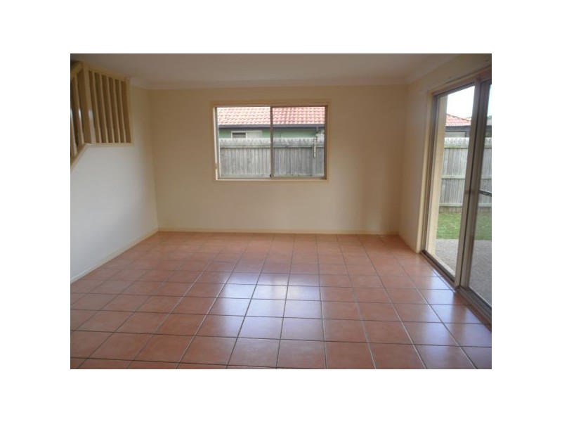 7 Bernheid Cres, Sippy Downs QLD 4556