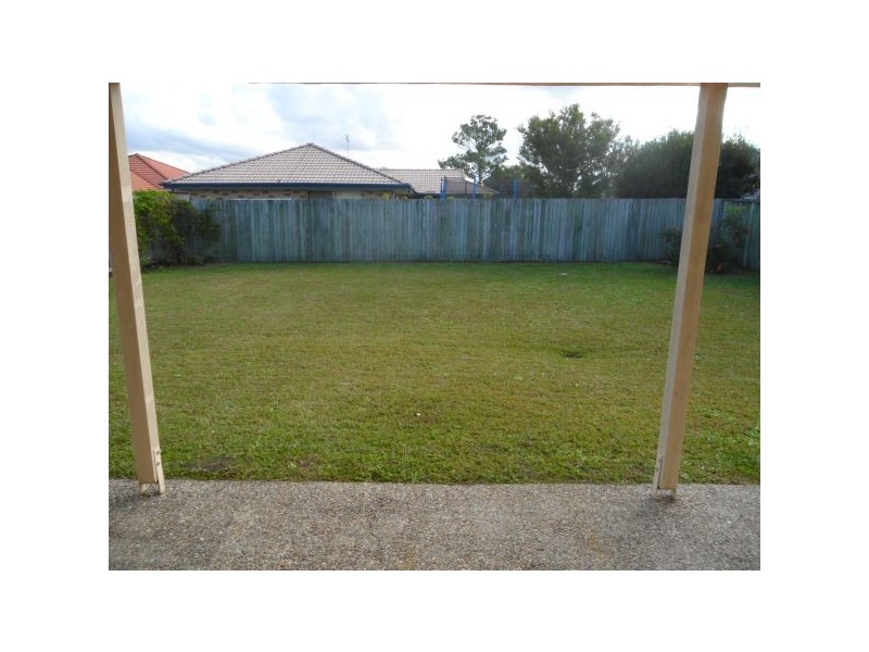 7 Bernheid Cres, Sippy Downs QLD 4556