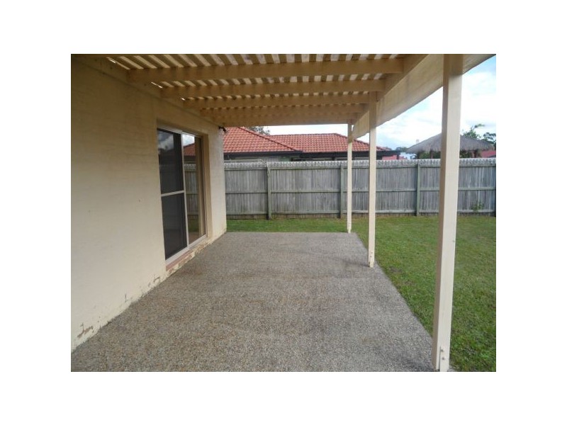 7 Bernheid Cres, Sippy Downs QLD 4556