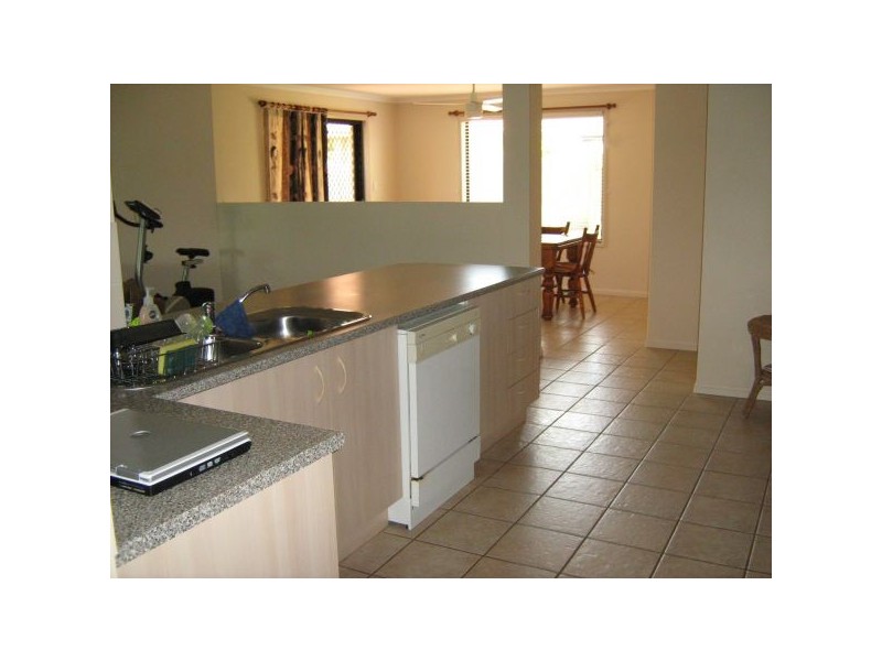 8 Somerville Cresent, Sippy Downs QLD 4556