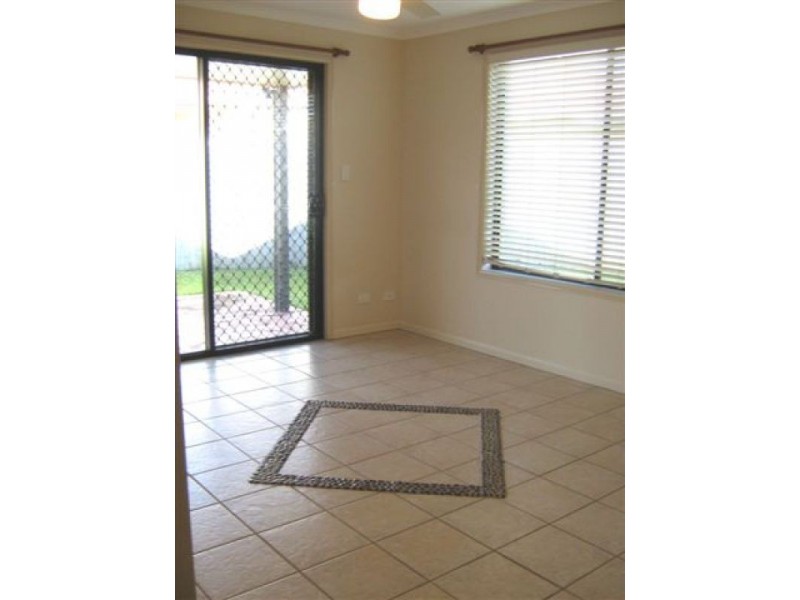 8 Somerville Cresent, Sippy Downs QLD 4556