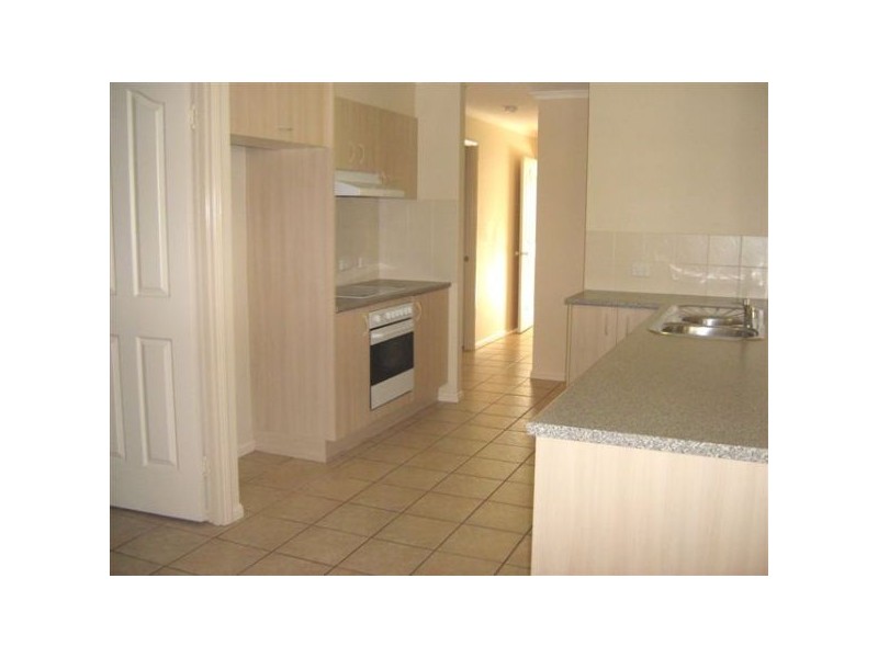 8 Somerville Cresent, Sippy Downs QLD 4556