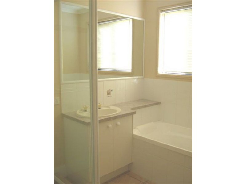 8 Somerville Cresent, Sippy Downs QLD 4556