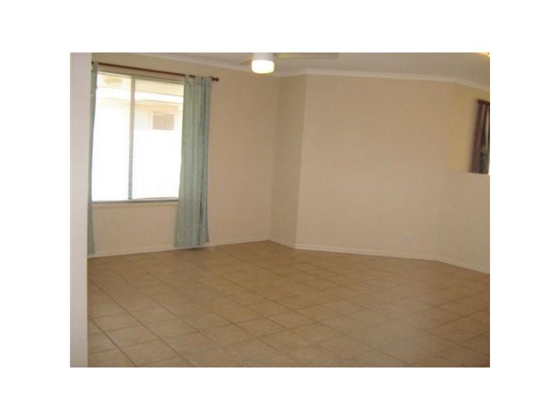 8 Somerville Cresent, Sippy Downs QLD 4556