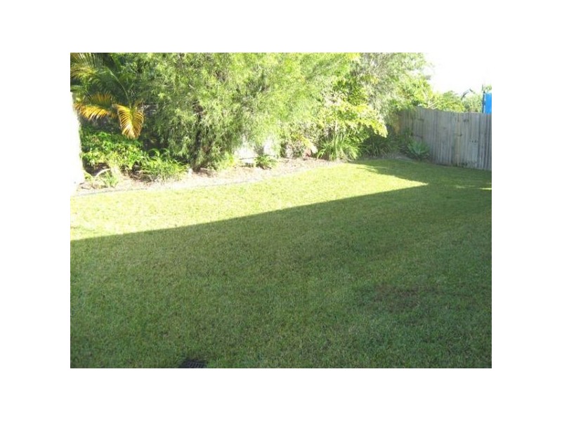 8 Somerville Cresent, Sippy Downs QLD 4556