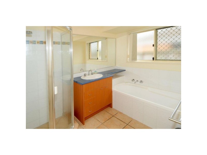 27  EXPLORER STREET, Sippy Downs QLD 4556