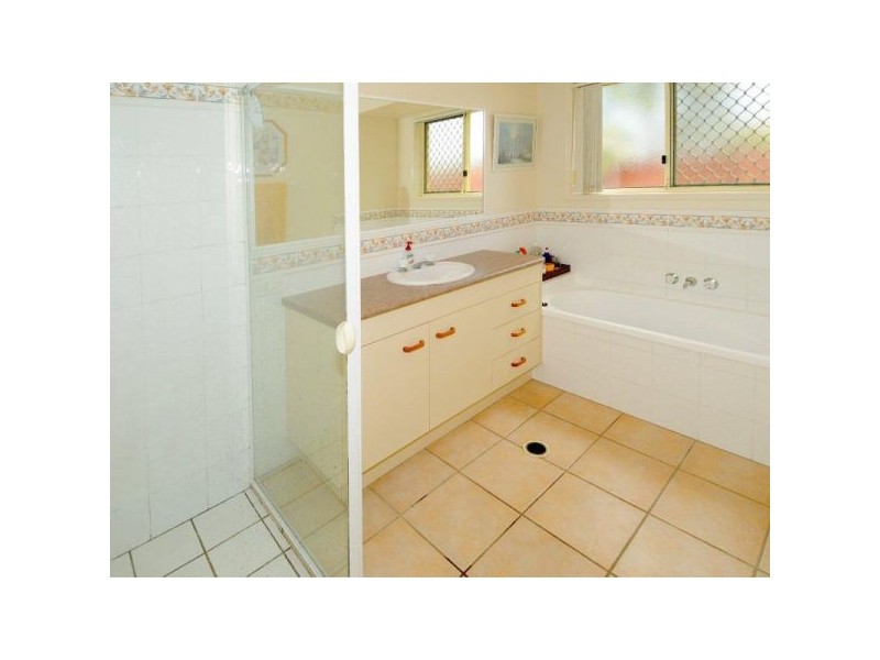 53 Columbia St, Sippy Downs QLD 4556