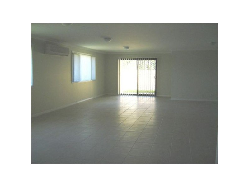 16 Silvereye St, Sippy Downs QLD 4556