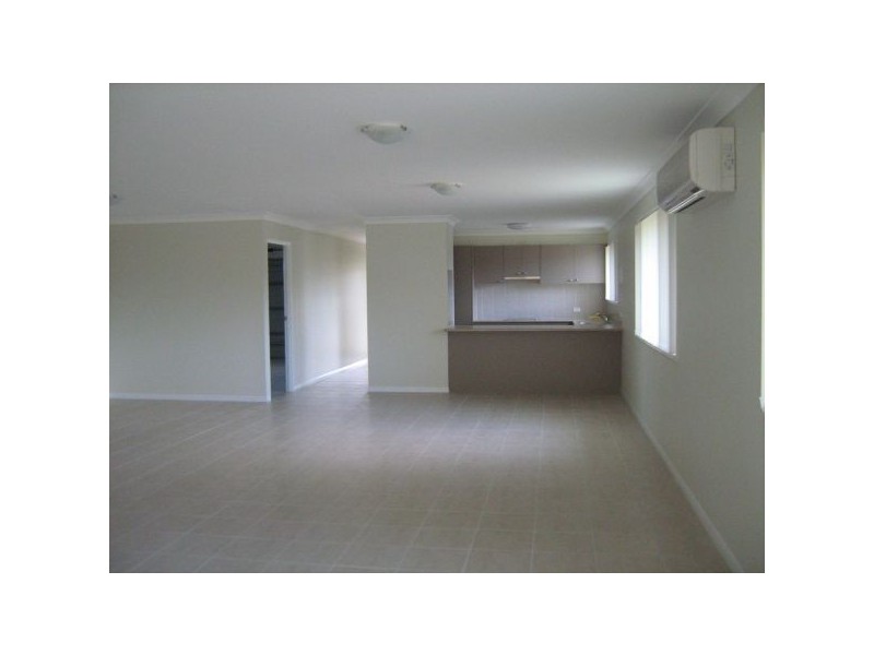 16 Silvereye St, Sippy Downs QLD 4556