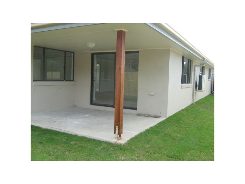 16 Silvereye St, Sippy Downs QLD 4556