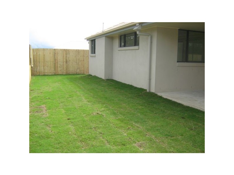 16 Silvereye St, Sippy Downs QLD 4556