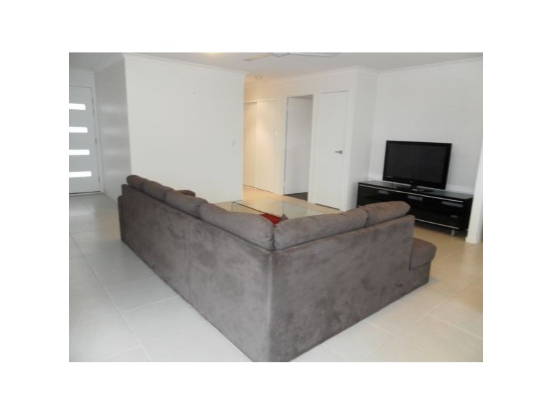 21 Kurrimine Cresent, Mountain Creek QLD 4557