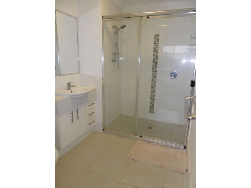 21 Kurrimine Cresent, Mountain Creek QLD 4557