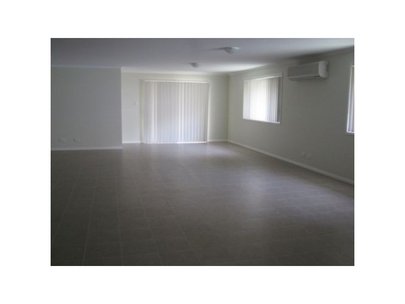 35 Red Cedar St, Sippy Downs QLD 4556