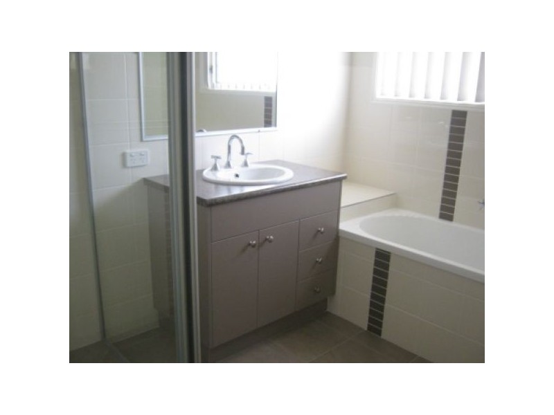 35 Red Cedar St, Sippy Downs QLD 4556