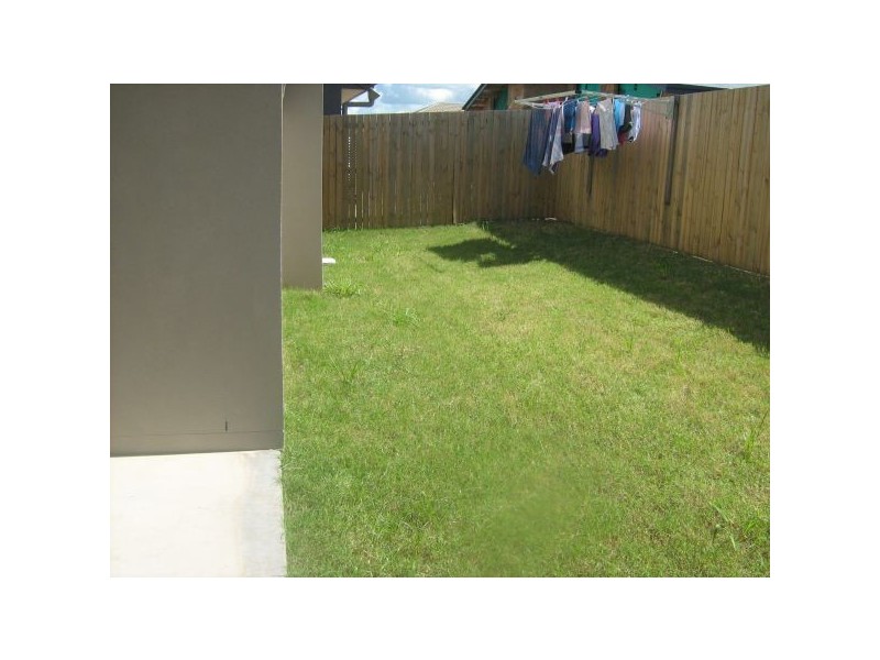 35 Red Cedar St, Sippy Downs QLD 4556