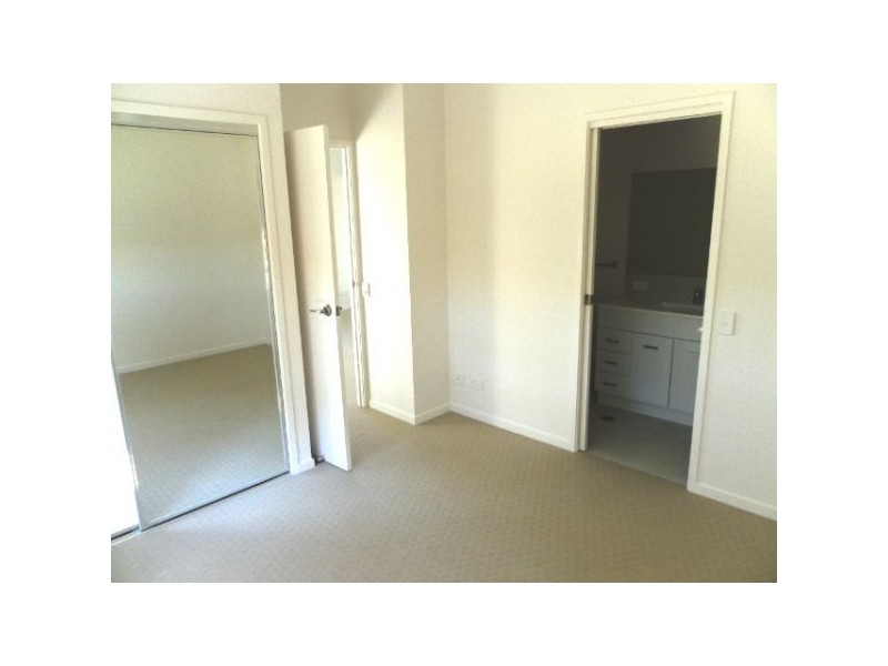 206/25 Chancellor Village Blvd, Sippy Downs QLD 4556