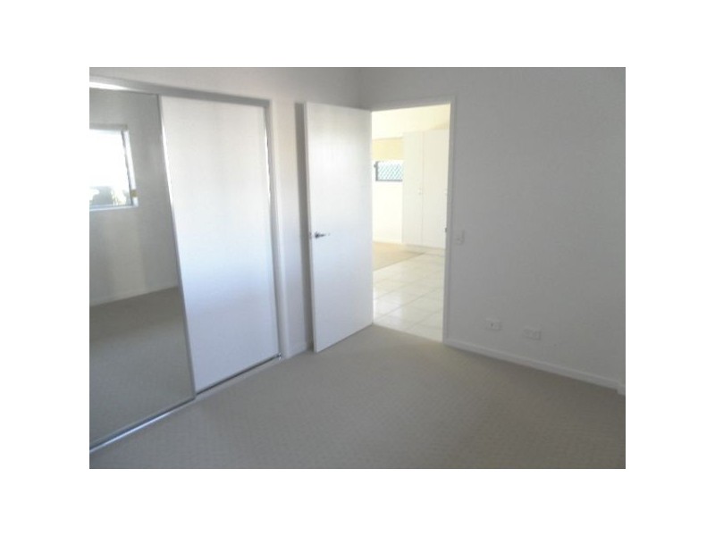 206/25 Chancellor Village Blvd, Sippy Downs QLD 4556