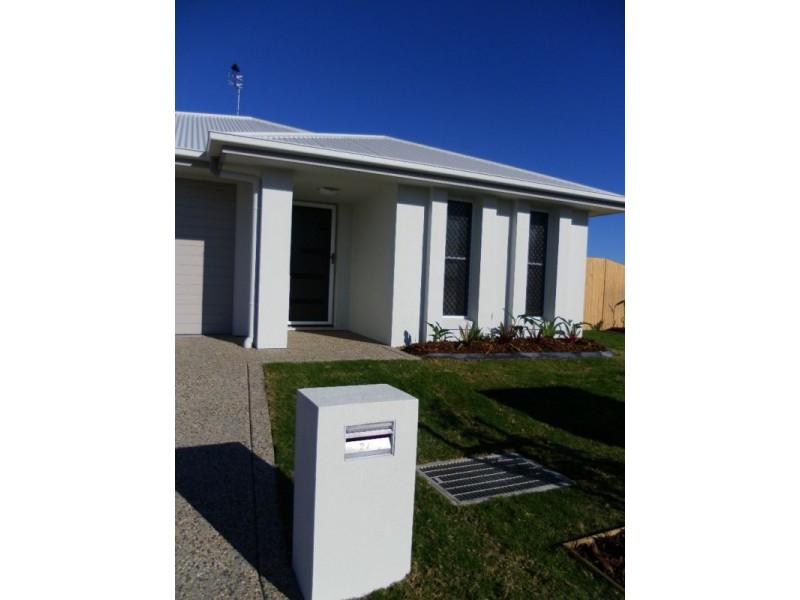 27 Yucca Court, Mountain Creek QLD 4557