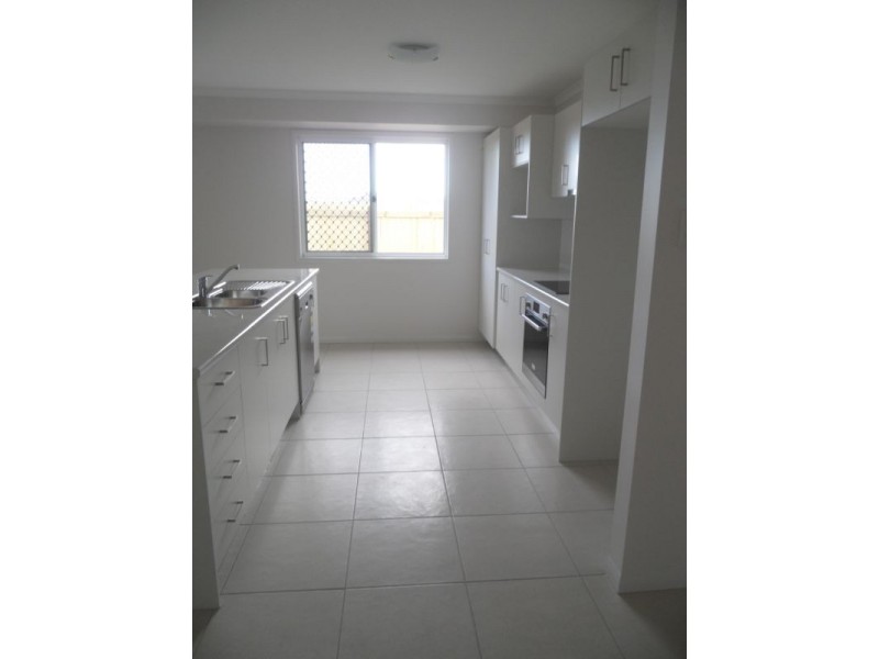 27 Yucca Court, Mountain Creek QLD 4557