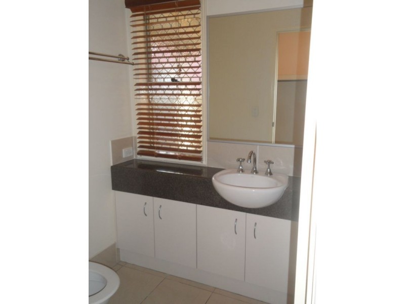 19 Irving Place, Sippy Downs QLD 4556