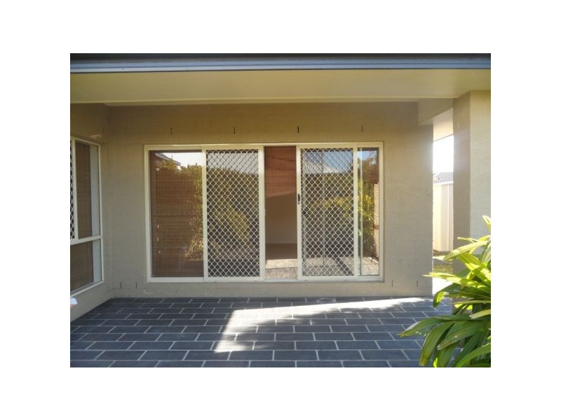 19 Irving Place, Sippy Downs QLD 4556