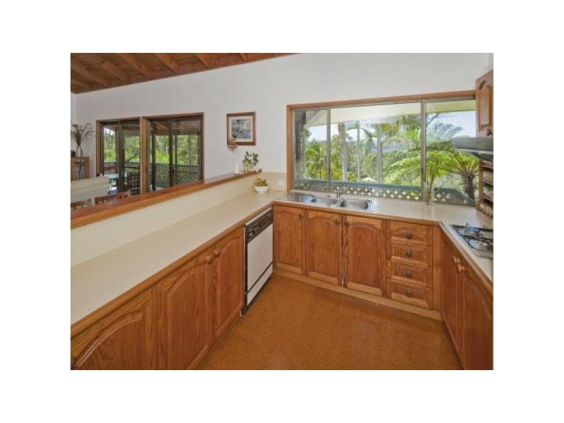 320 Tunnel Ridge Rd, Mooloolah Valley QLD 4553