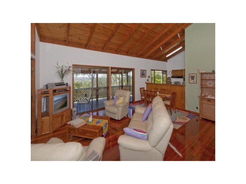 320 Tunnel Ridge Rd, Mooloolah Valley QLD 4553