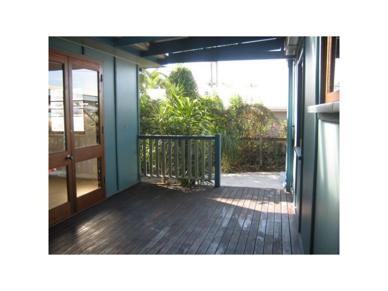 9 Allambie St, Maroochydore QLD 4558