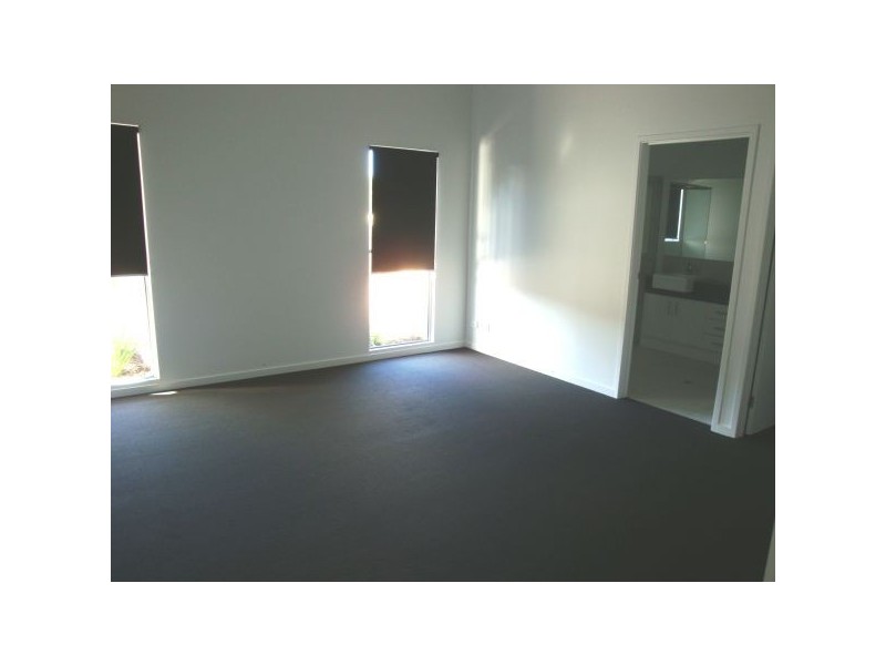 13  Barwon Cresent, Sippy Downs QLD 4556