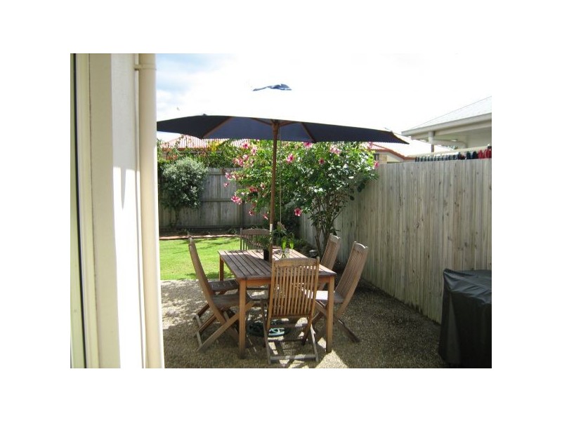 6 Linacre St, Sippy Downs QLD 4556