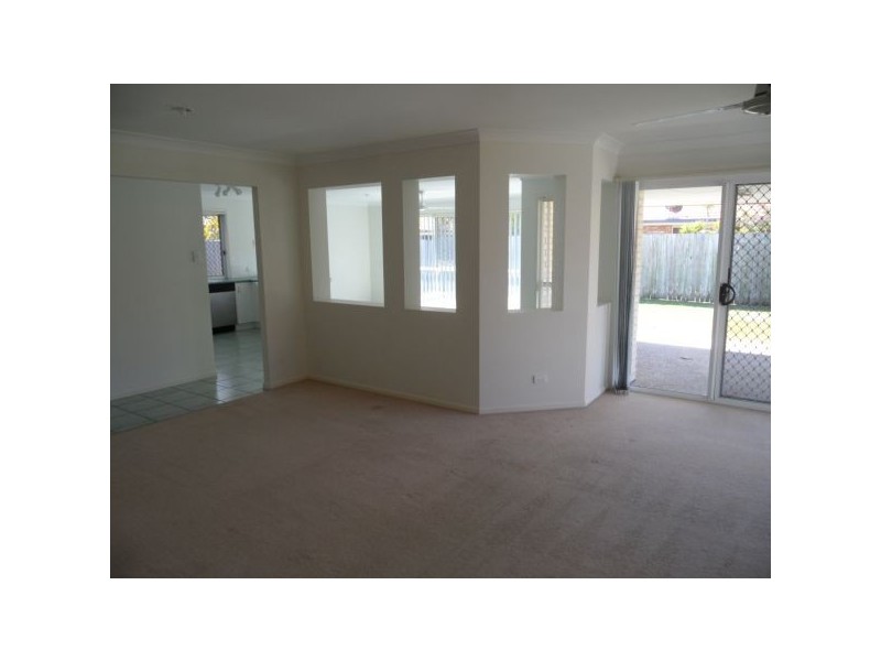 67 Albany St, Sippy Downs QLD 4556