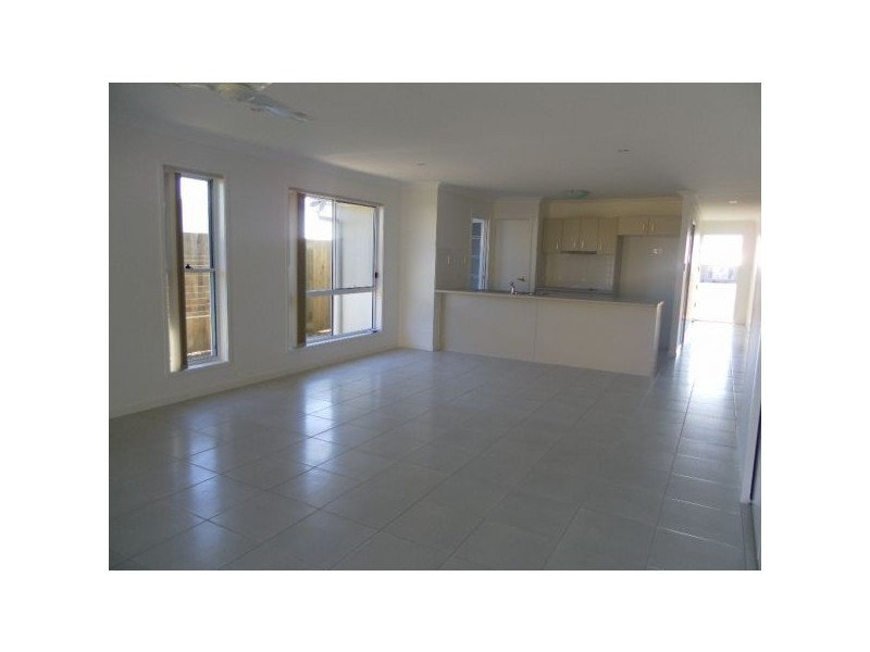 31 Tibouchina St, Mountain Creek QLD 4557