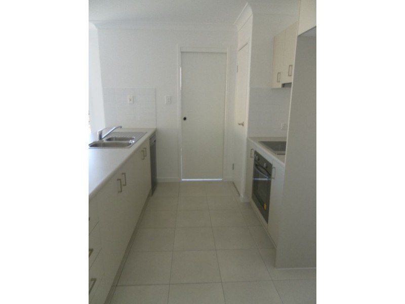 31 Tibouchina St, Mountain Creek QLD 4557