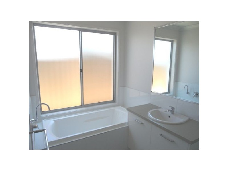 13 Forest Grove, Sippy Downs QLD 4556