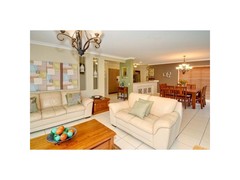 35  WINDERMERE WAY, Sippy Downs QLD 4556