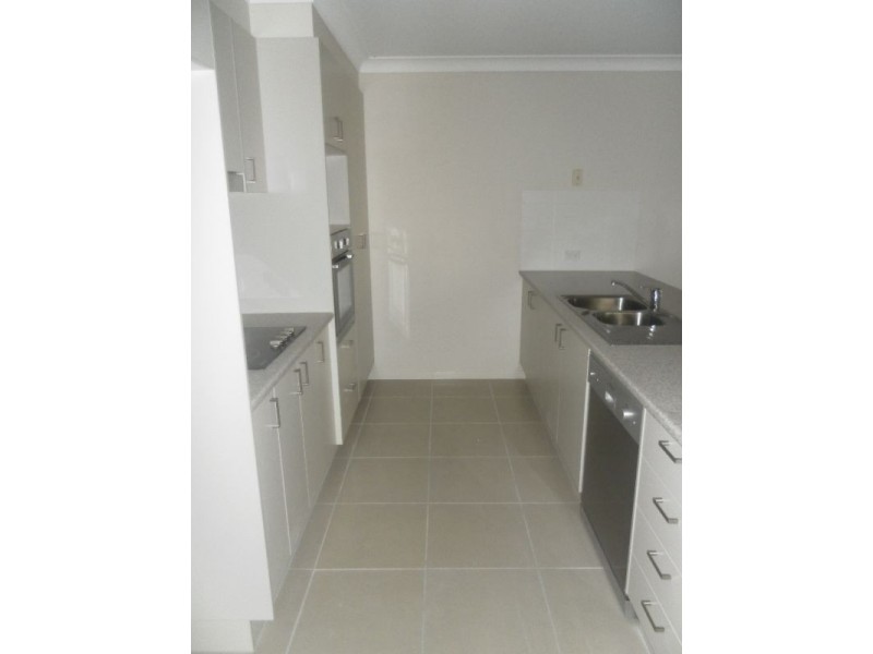 Unit2-2 Edi Court, Morayfield QLD 4506