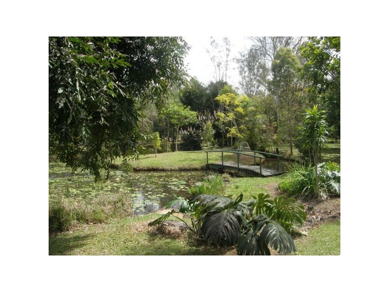182 Neill Rd, Mooloolah Valley QLD 4553