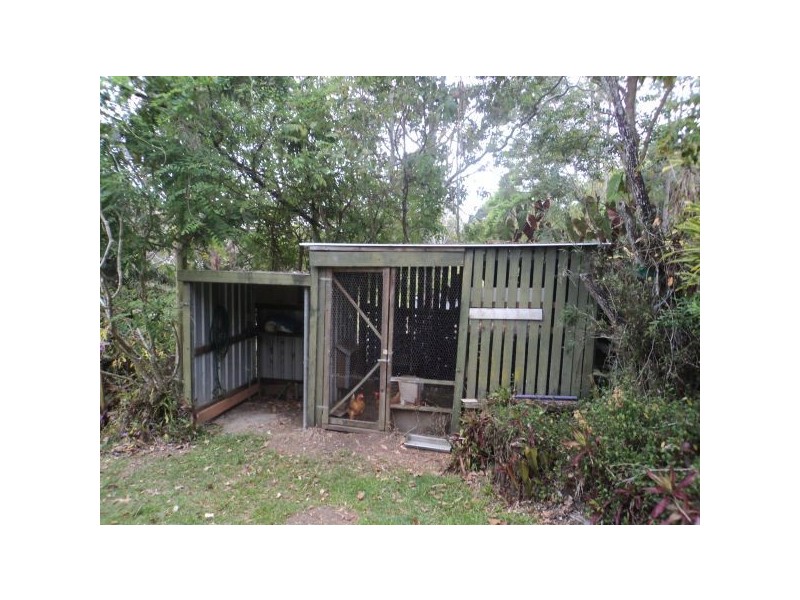 182 Neill Rd, Mooloolah Valley QLD 4553