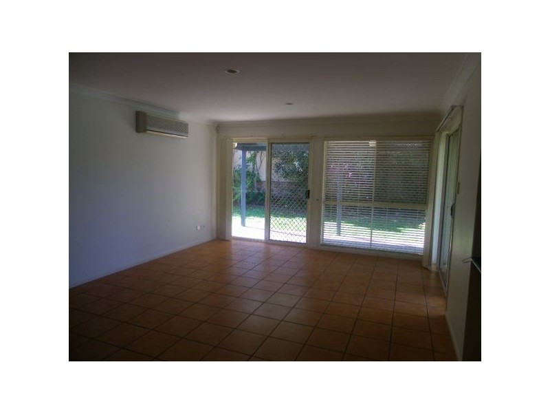 21 Albany St, Sippy Downs QLD 4556