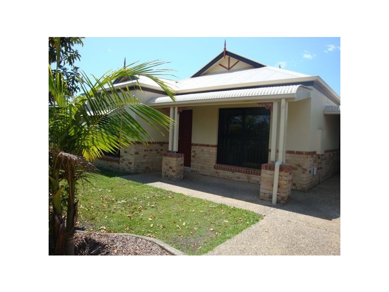 11 Moreton St, Sippy Downs QLD 4556