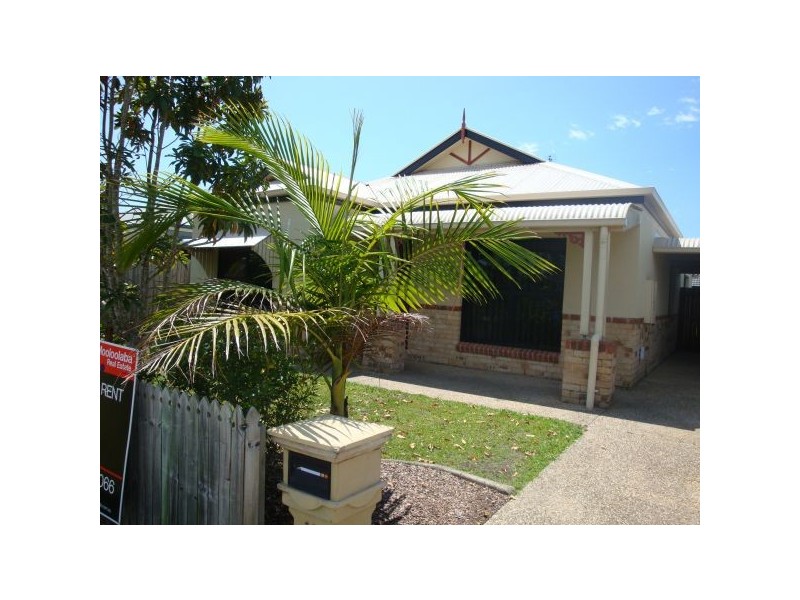 11 Moreton St, Sippy Downs QLD 4556