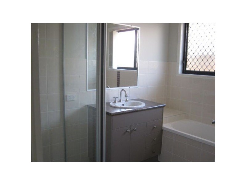 31 Wisteria St, Sippy Downs QLD 4556