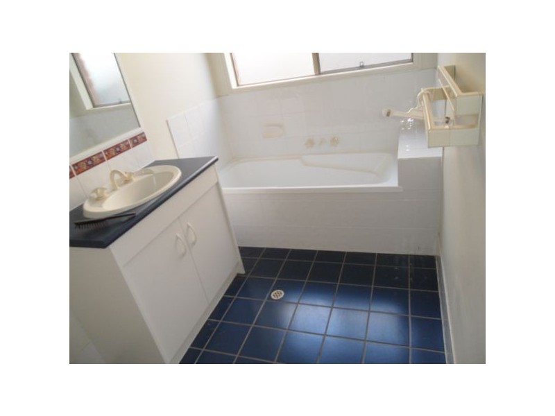 32 Windermere Way, Sippy Downs QLD 4556