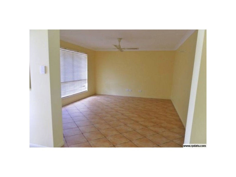 37 STATESMAN CCT, Sippy Downs QLD 4556