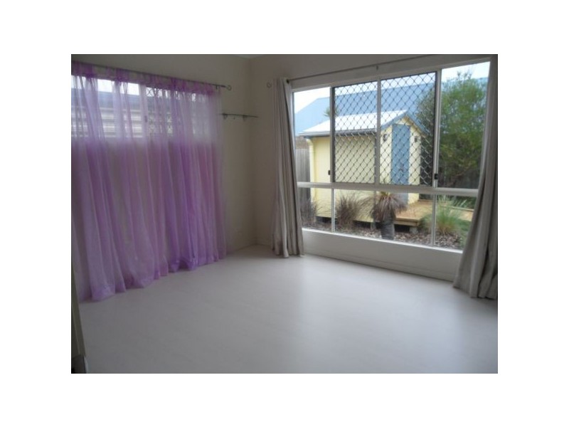 4 Norman Close, Caloundra West QLD 4551