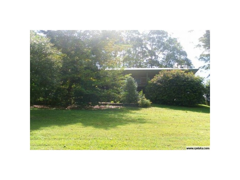 8 Ratcliffe Rd, Diamond Valley QLD 4553